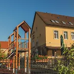 Lipa