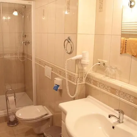 Lipa Otel Bojnice